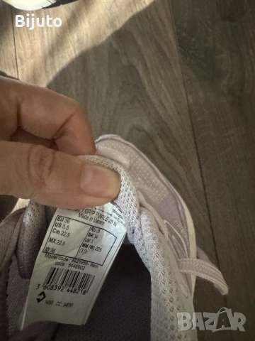 2 чивта маратонки NIKE и Декатлон, снимка 5 - Детски маратонки - 56149649
