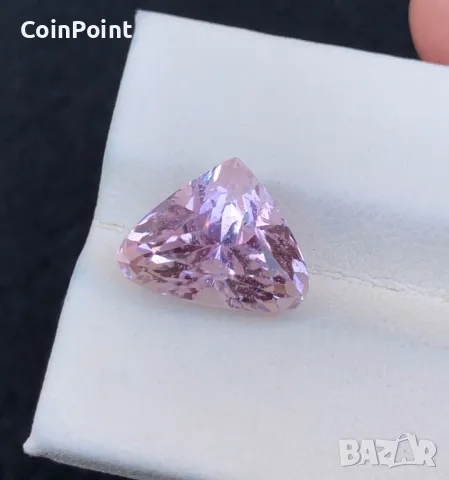 Кунзит голям