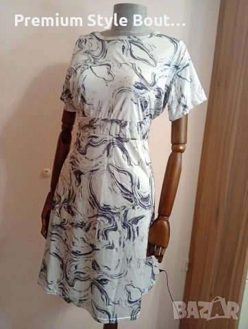 Бяла рокля с мраморен принт, снимка 3 - Рокли - 53658950