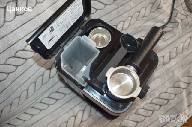Delonghi кафемашина еспресо, използвана, София, снимка 6 - Кафемашини - 52947540