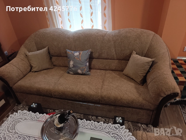 Диван с два фотьойла да две табуретки,неразличим от нов.Доставка.за русенски регион., снимка 6 - Дивани и мека мебел - 52026436