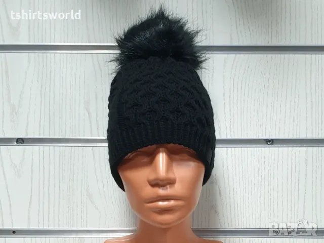 Нова дамска плетена шапка с помпон/пух в черен цвят, снимка 4 - Шапки - 48208918