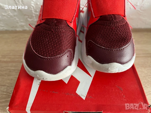 Детски маратонки Nike , снимка 2 - Детски маратонки - 53708676