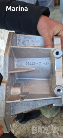 Скоростна кутия Гранд чероки 4,7, снимка 7 - Части - 53167697