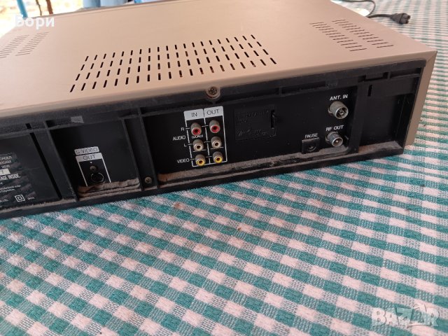 JVC S-VHS HR-S5600AM Super-VHS, снимка 13 - Плейъри, домашно кино, прожектори - 42678344