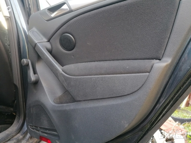 Задна дясна Врата Голф 6 , снимка 6 - Части - 52179835