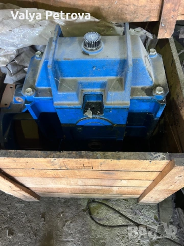 редуктор / скоростна кутия (gearbox или gear reducer)