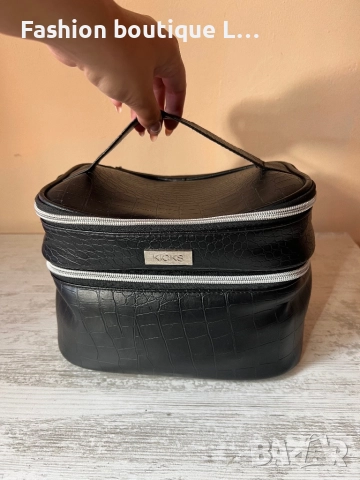 Голям черен несесер с две отделения от имитация на крокодилска кожа с по 2 ципа на марката Kicks 🖤