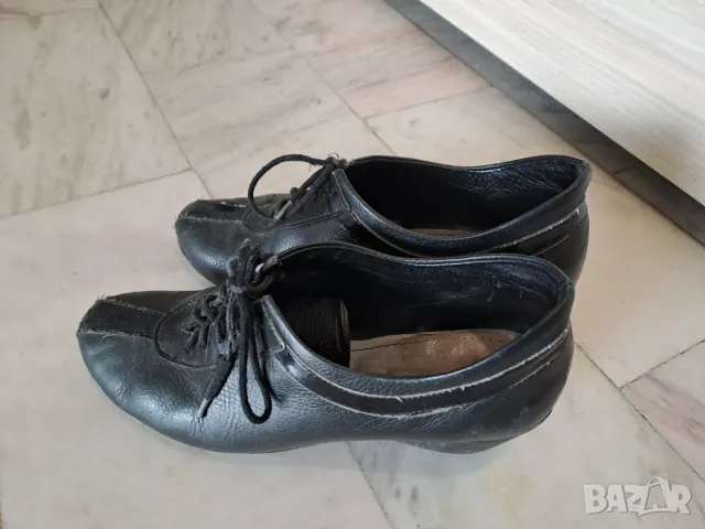 Дамски обувки естествена кожа черни с връзки р-р 35, снимка 4 - Дамски ежедневни обувки - 50371756