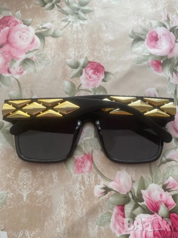 Слънчеви очила , снимка 2 - Слънчеви и диоптрични очила - 52480988