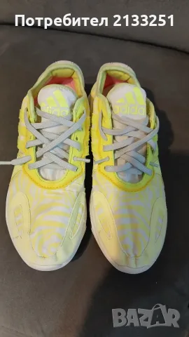 Дамски маратонки Аdidas , снимка 2 - Маратонки - 55716952