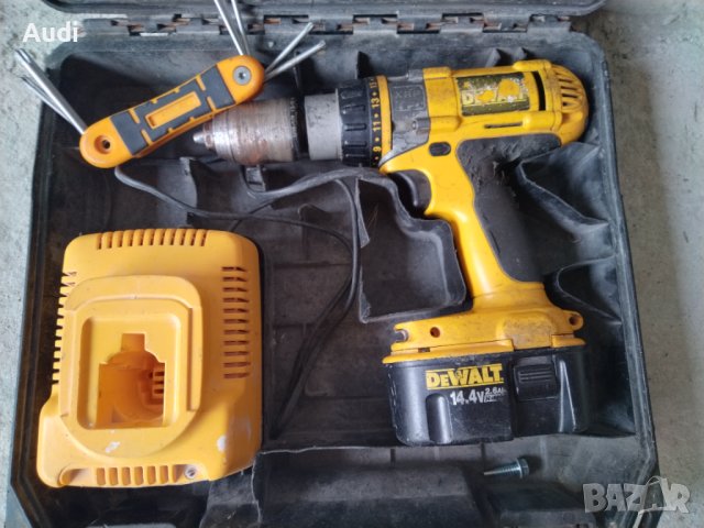 Винтоверт DEWALT Комплект:  боди, зарядно,  батерия 14.4V, куфар. Бонус 7 броя свредла за бетон, снимка 9 - Винтоверти - 41422602