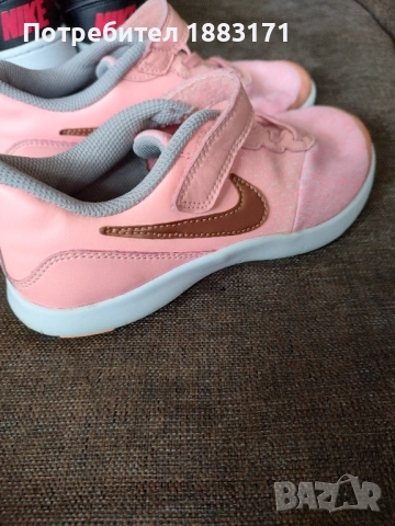 Детски маратонки на Найк , снимка 3 - Детски маратонки - 51940989