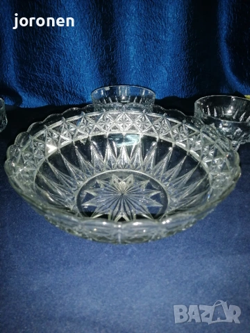 Голяма купа с купички от оловно стъкло, снимка 3 - Сервизи - 53222814