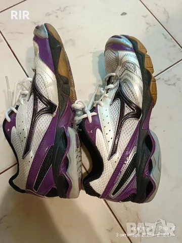 Маратонки Mizuno оригинални, снимка 3 - Маратонки - 56352575