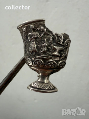 Сребърен медальон / висулка на древногръцка амфора. №7499