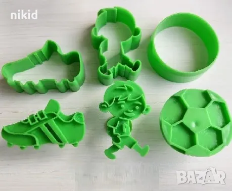 Момче футболист футбол топка бутонка 3 пластмасови резци форми за сладки бисквитки резец форма