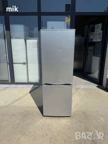 Хладилник с фризер Siemens 144см , снимка 6 - Хладилници - 51579648