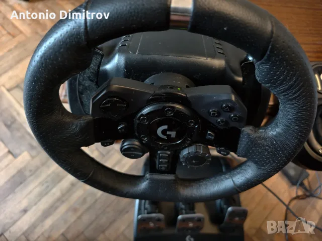 Волан Logitech G923 със скоростен лост и педали, снимка 4 - Аксесоари - 56239791