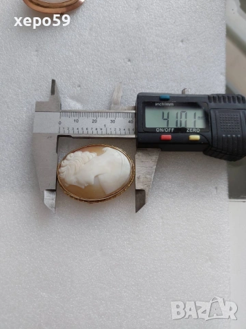 Три брошки камеи със златен обков-14 карата и 9 карата., снимка 14 - Колиета, медальони, синджири - 53074144