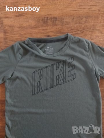 Nike - страхотна юношеска тениска , снимка 4 - Детски тениски и потници - 41591622