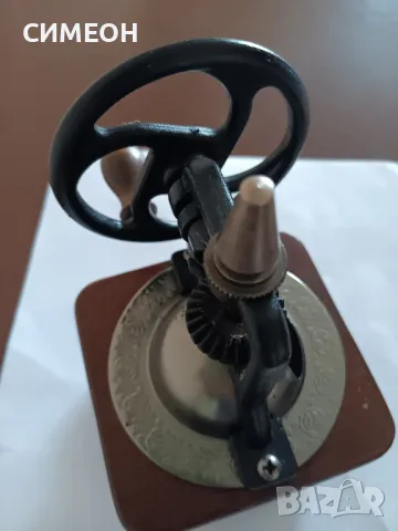 красива механична мелничка за подправки, снимка 8 - Други ценни предмети - 50308355