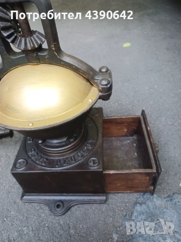 Голяма стара кафемелачка Пежо А2, висока около 40 см, снимка 5 - Други - 53405379