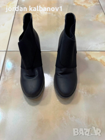 Падарявам - дамски черни естествена кожа боти  номер - 36 стелка - 23см. ток - 7см.