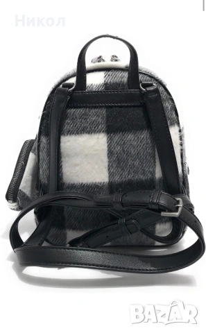 Малка раница Guess, снимка 6 - Раници - 53579054