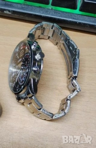 Кварцов часовник с гривна от неръждаема стомана, подарък за него, снимка 4 - Мъжки - 44581585