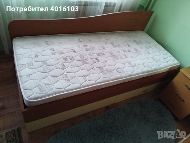 Продавам две легла 190/80 с матраци ., снимка 3 - Спални и легла - 44570037