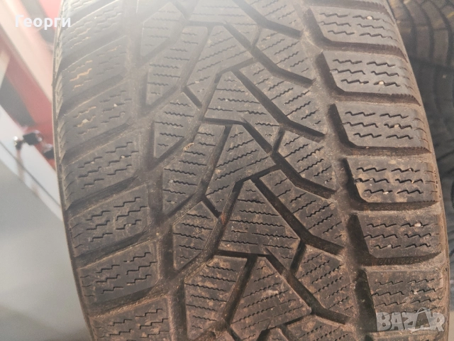 4бр. зимни гуми 215/50/18 Uniroyal