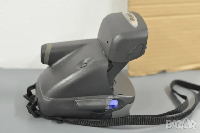 Фотоапарат за моментални снимки Polaroid 637 AF, снимка 4 - Фотоапарати - 53733447