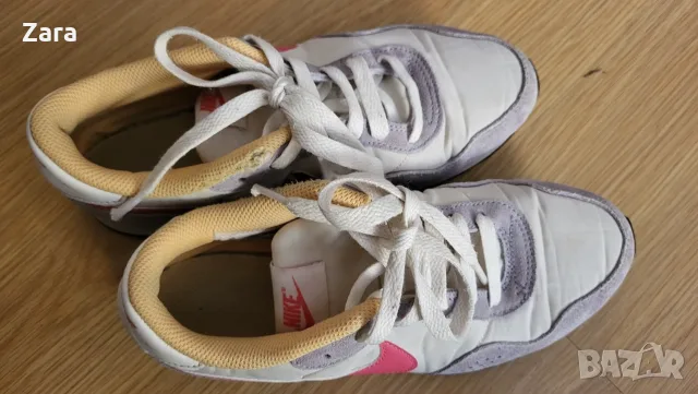 Маратонки Nike, 36ти номер, снимка 2 - Маратонки - 55852348