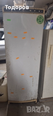 Вертикален фризер - 2 броя, 140см и 170см, снимка 2 - Фризери - 52907109