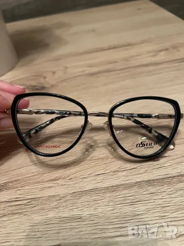 Диоптрична рамка, снимка 8 - Слънчеви и диоптрични очила - 48868459