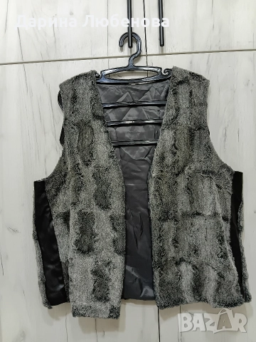 Елек с кожени елементи, снимка 2 - Елеци - 52640256