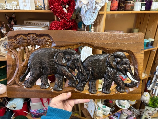 Пано за стена от тиково дърво