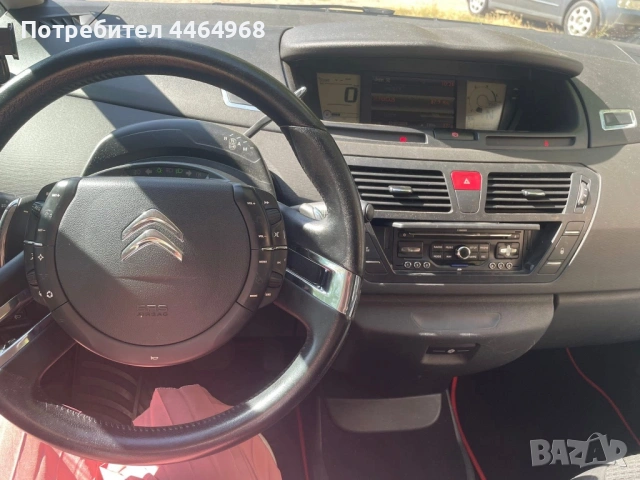 Продава се Citroen C4Picasso2010г автоматик, снимка 5 - Автомобили и джипове - 53530850
