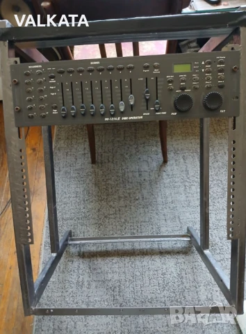 СТОЙКА ЗА УСИЛВАТЕЛИ