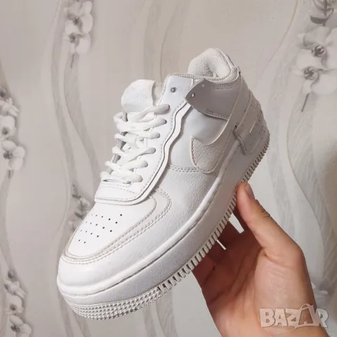 NIKE AIR FORCE 1 Shadow Triple White оригинални маратонки номер 38 , снимка 3 - Маратонки - 47454110
