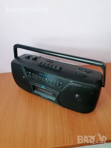 Продавам Grundig RR-300, снимка 2 - Радиокасетофони, транзистори - 56156118