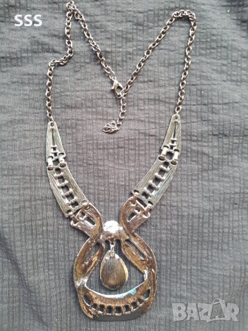 Колие, снимка 3 - Колиета, медальони, синджири - 41590292