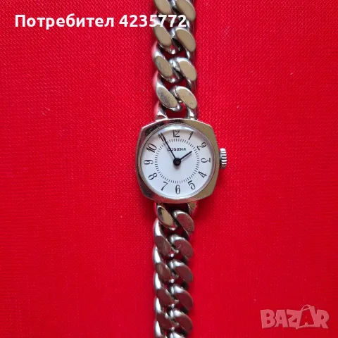 Оригинална посребрена механична дамска Dugena.