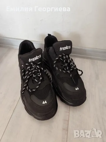 Balenciaga Triple S , снимка 3 - Маратонки - 48885790