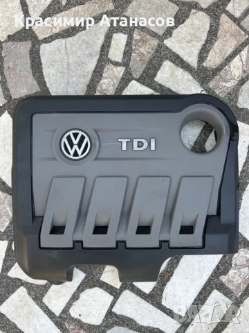 03L103925. Декоративен капак двигател за Vw Туран 1.6 TDI. 105кс. 2010-2015г