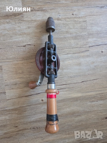 Ръчна дрелка ,винтоверт 