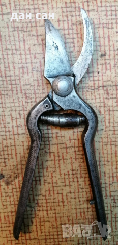 Кована лозарска ножица