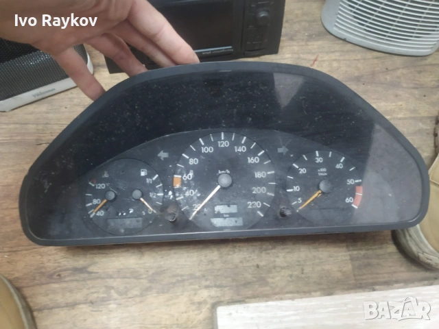 Километраж за Mercedes-Benz C-Class Sedan (W202) , 88311224 