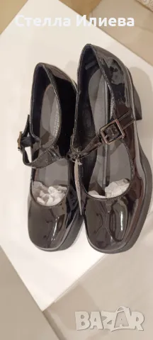 Обувки на Ток, снимка 4 - Дамски ежедневни обувки - 49876065